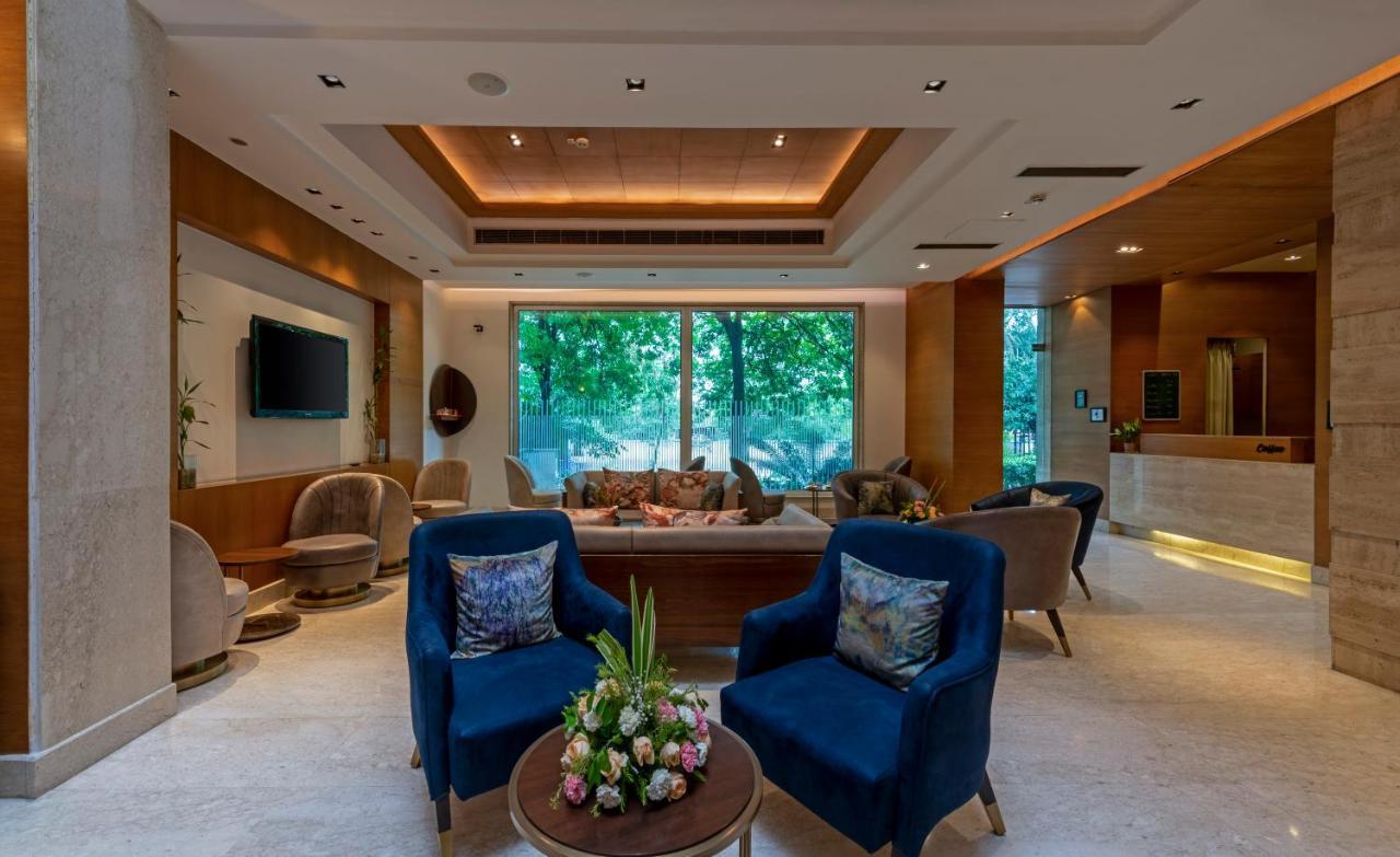 Hotel Saket 27 New Delhi Ngoại thất bức ảnh
