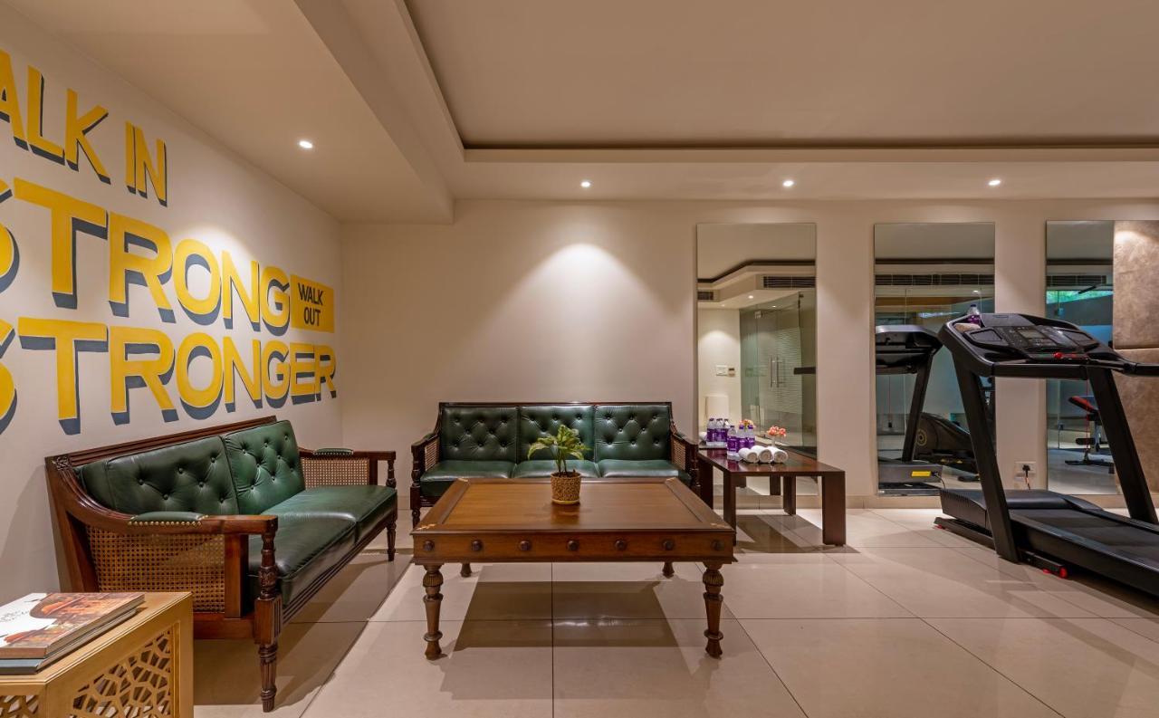 Hotel Saket 27 New Delhi Ngoại thất bức ảnh