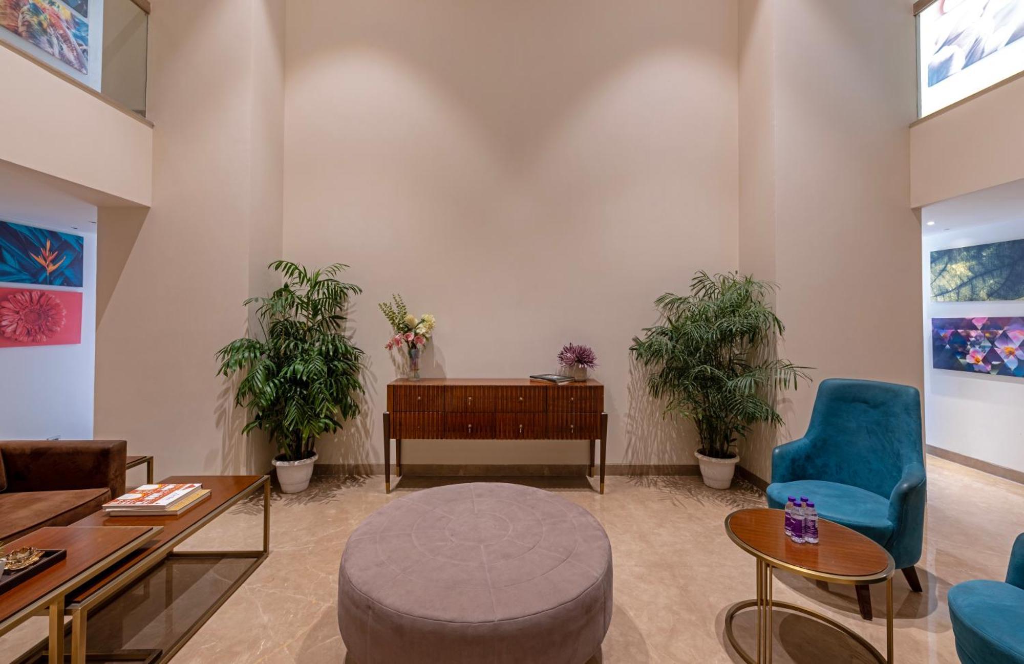 Hotel Saket 27 New Delhi Ngoại thất bức ảnh