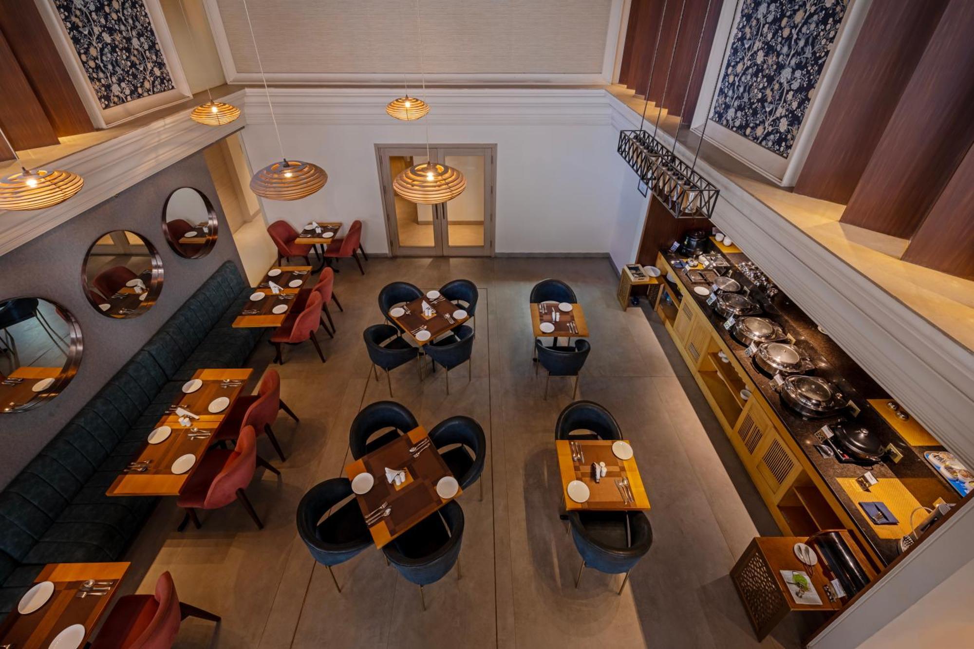 Hotel Saket 27 New Delhi Ngoại thất bức ảnh