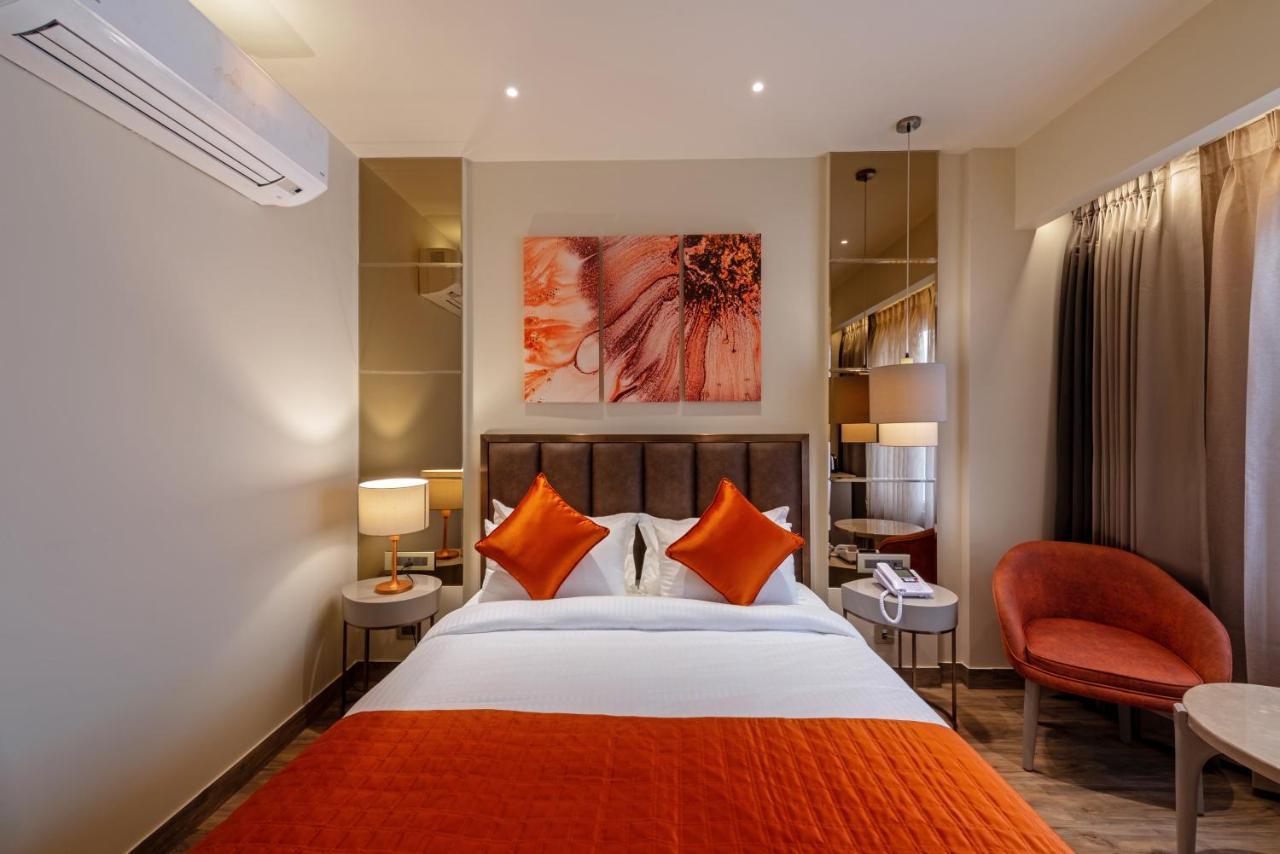 Hotel Saket 27 New Delhi Ngoại thất bức ảnh
